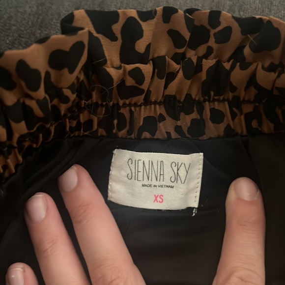 Cheetah print skirt - Picture 3 of 3